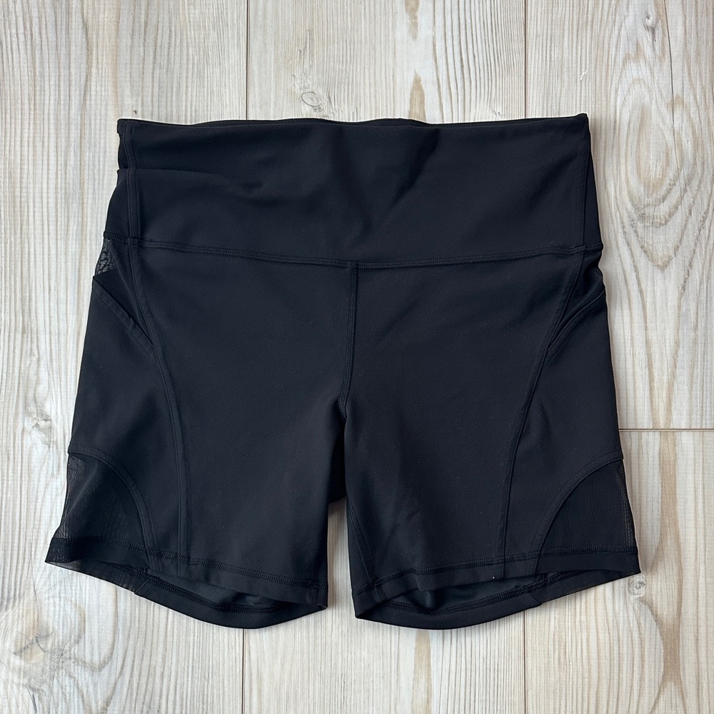 Lululemon Wunder Train Mesh Panel High-Rise Short 6" - SZ 12